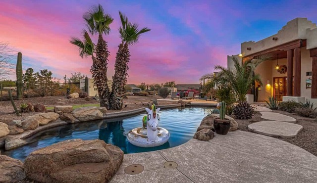 Relaxing 3BR Haven w/Pool & BBQ for Family Time in Mesa