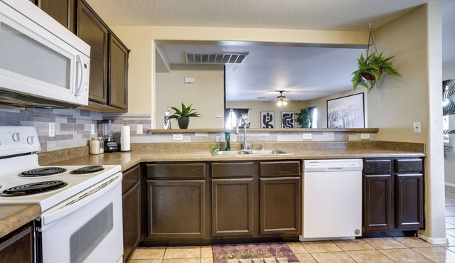 Relaxing Phoenix Home w/ Patio & Fenced-In Yard