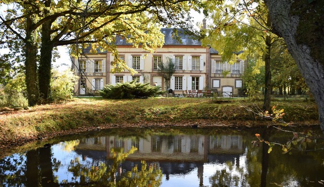 Restored 18th century Chateau, a fine country retreat in Boissy-lès-Perche