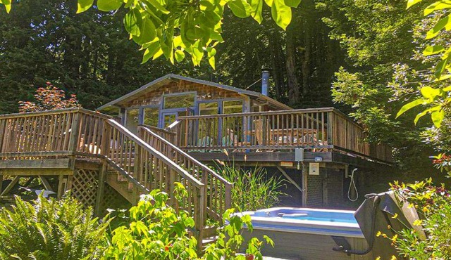 Riverside Retreat in Duncans Mills