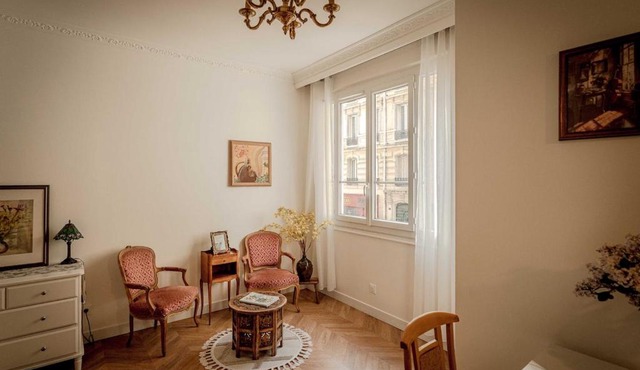 Sèvres-Lecourbe Charming Studio Paris15 in Paris