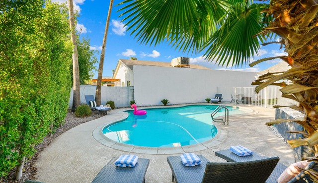 Scottsdale Retreat-Sun Soaked Pool+Golf+Cozy Nights