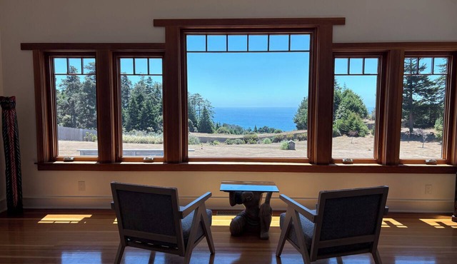 Sea Fox Lodge-Lux secluded & serene ocean view estate on 11 private acres.