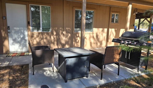 Sedona Studio W/D Patio Firepit