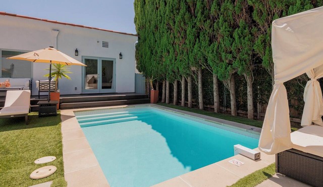 Serene Spanish Home Prime West Hollywood Melrose Location in Los Angeles