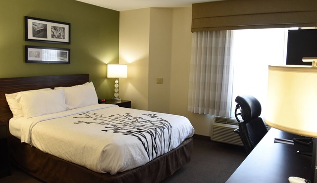 Sky Harbor Airport Inn
