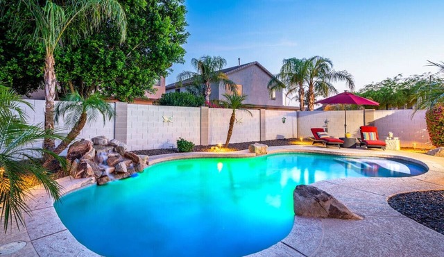 Sleek 5bed pet friendly & pool