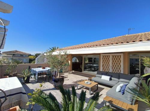 Soleil Soleil, Villa sur le toit grande terrasse in Saint-Raphaël