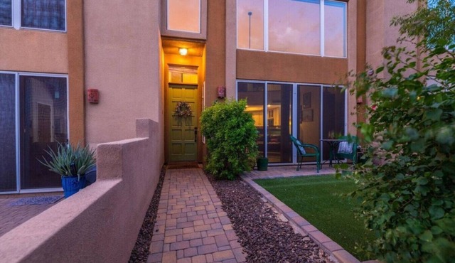 Spacious 2 Bed/2 Bath Townhome w/Patios + Views