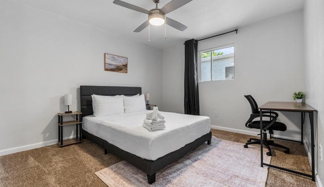 Spacious 2BR Comfort Retreat at Vineyard in Mesa