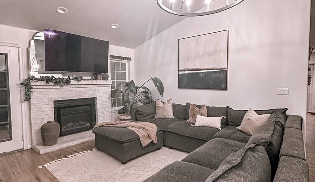 Spacious 4-bedroom house with AC, fitness room in charming Kennewick in KENNEWICK