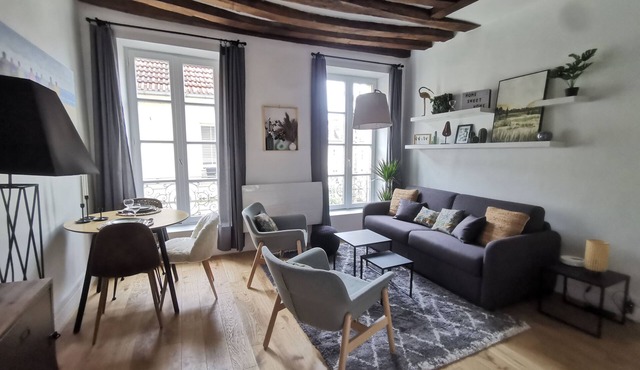 Spacious studio in the historic center of Saint-Germain-en-Laye in Saint-Germain-en-Laye