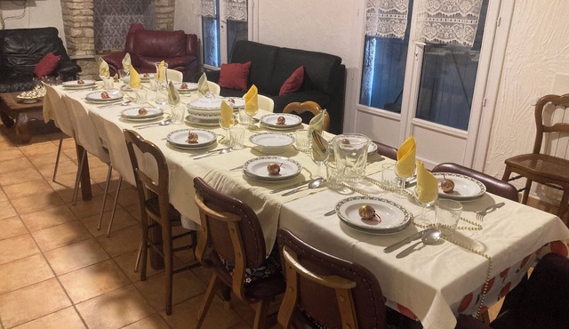 Spacious house in a peaceful setting between Ardèche and Provence in Goudargues in Cornillon