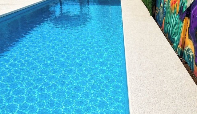 Spacious house with heated pool near Old Town, ASU, Papago Pk, Walk/Bike Canals