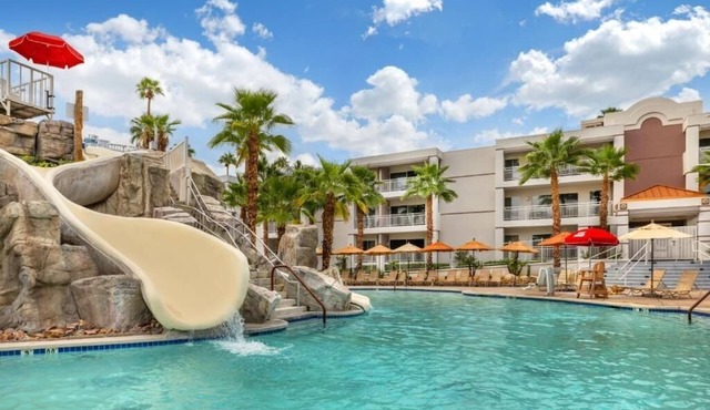 Spacious Palm Springs Stay Close to Attractions for Ultimate Comfort