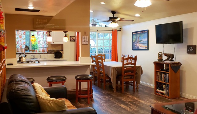 Spacious Pool Home Near Disneyland, Anaheim Convention, Near Local Beaches in Garden Grove