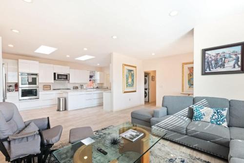 Spacious Single Level Home In Poway in Poway