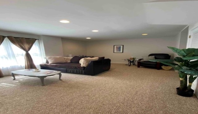 Spacious Studio Gem! North of Atlanta Basement Apartment Free Wi-Fi in Lilburn