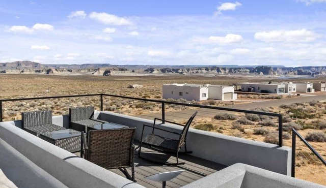 Stargazer 4BR Desert Retreat | Hot Tub & Deck