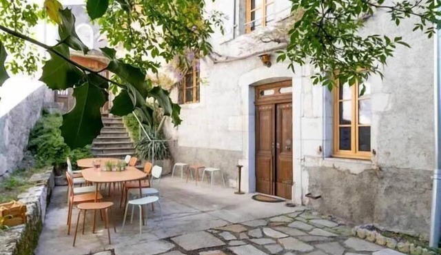 Stendhal House - The Alcove in LES ECHELLES