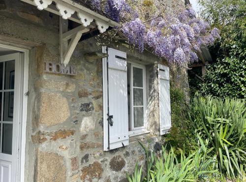 Studio indépendant avec jardin privatif in Le Lorey
