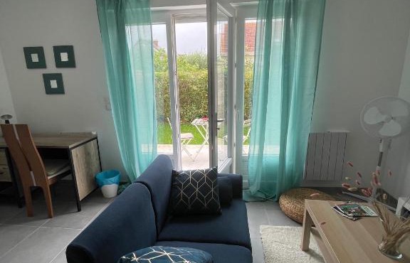 Studio meuble Kenaya 29m2. in Saint-Étienne-du-Rouvray