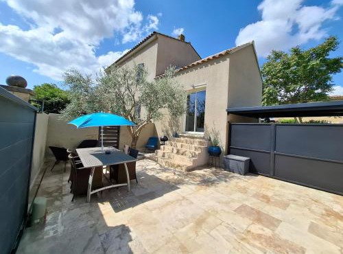 Studio neuf indépendant in Roquemaure
