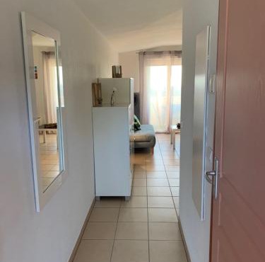 studio T1 in Signes