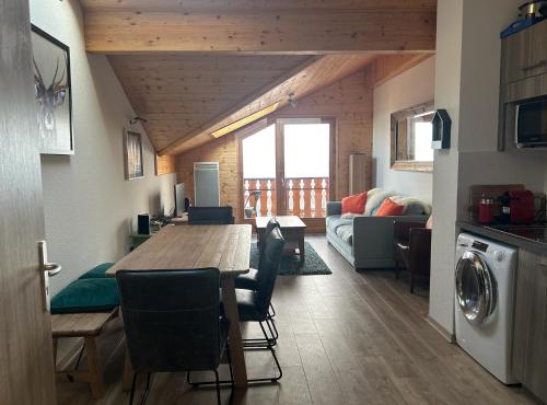Stunning apartment with views over Lake Geneva in Thollon