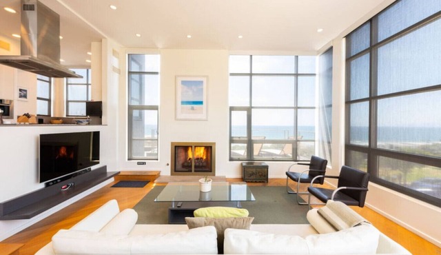 Stunning Panoramic Ocean Views Penthouse
