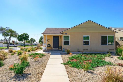 Stylish New Home Bright Modern & Fully Stocked