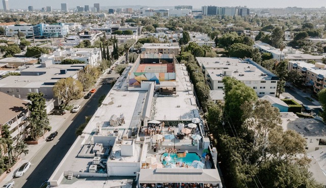 Suite + Balcony | Pool + Cabana | Bikes | Tennis in West Hollywood
