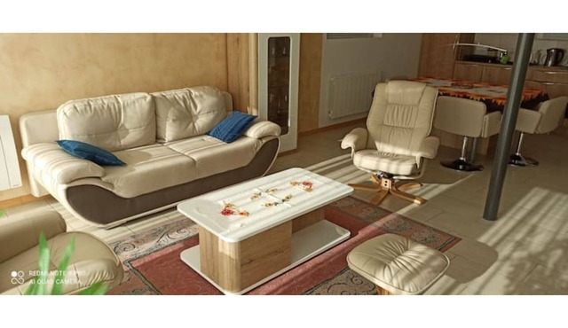 Super Duplex 56m2 axe Genève-annecy, Parking Privé in Copponex
