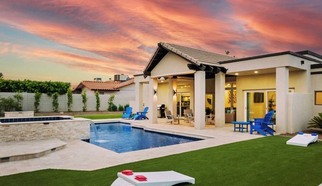 SWSS 4BR Estate | Adults only | Pool, Hot Tub, Putting Green, Fire Pit & Shuffleboard