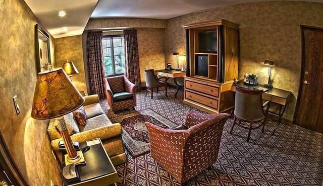 The Bertram Inn & Conf Ctr Trademark Collection by Wyndham in Aurora