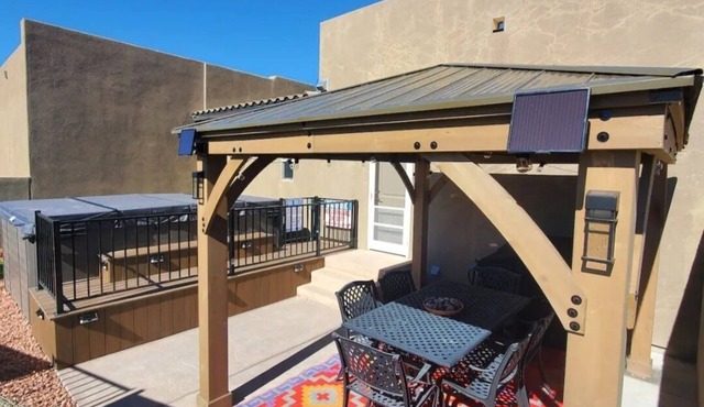 The Desert Dip Oasis at Lake Powell with swim spa!