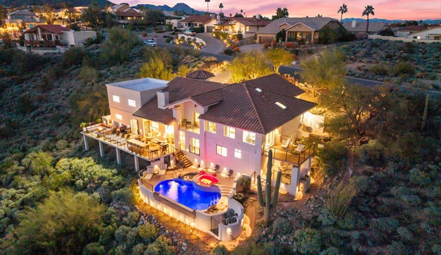The Four Peaks Palace - Luxury Desert Retreat