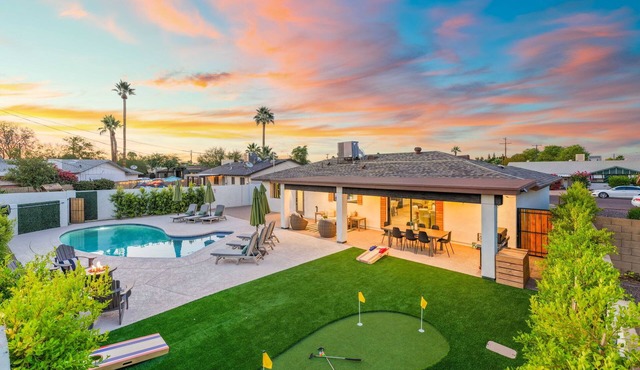 The Hensley | Pool, Putting Green & Fire Pit