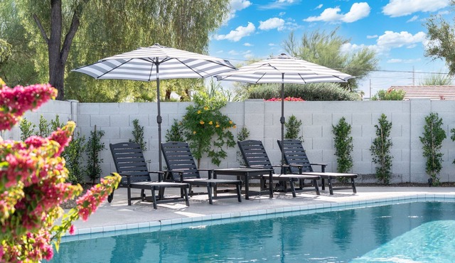The Palmera | Freshly Updated 4BR Retreat w/Pool