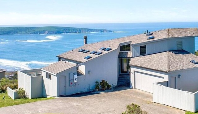 The Point, by Vinifera Homes in Dillon Beach