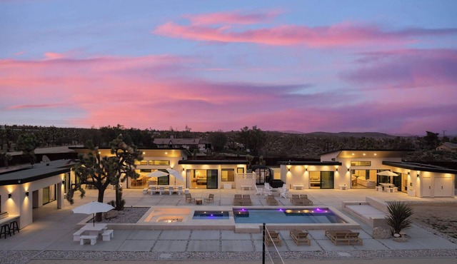 The Sandhouse in the Desert