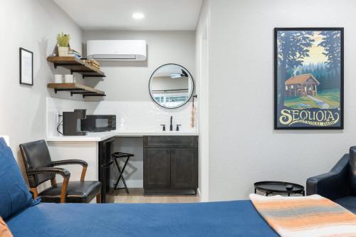The Tokopah Sequoia Motel RM 1 in Three Rivers