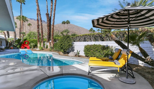 Timeless Retreat - Mountain and Golf Course Views!