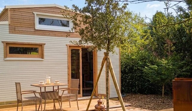 Tiny house perdue logement insolite Baie de Somme in Saint Blimont