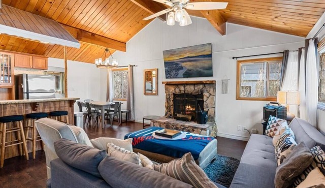 Tipsy Grizzly Cabin