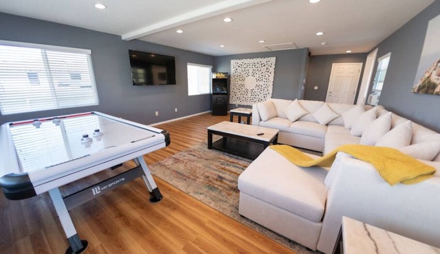 TORRANCE TREASURE: AIRY 3BR HOUSE w/GARAGE, EV-CHARGER, ARCADE GAMES & PATIO p1