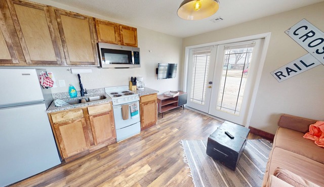 Train Themed Accommodations Near Neosho Square! Side A in Neosho
