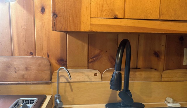 Tranquil 2-bedroom cabin in wonderful Frazier Park getaway