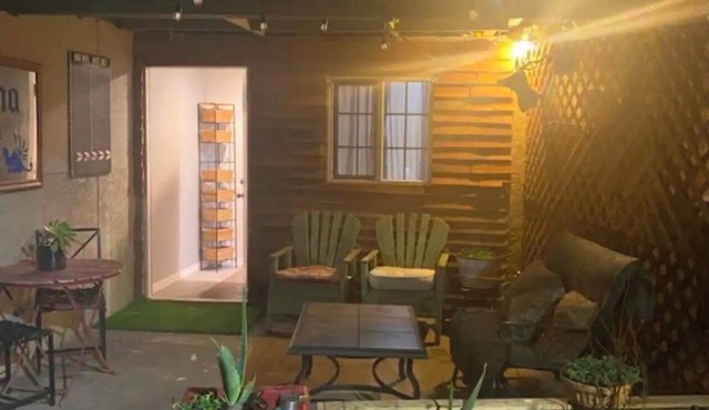 Tranquil studio with AC in charming Hawthorne perfect for getaway in Hawthorne