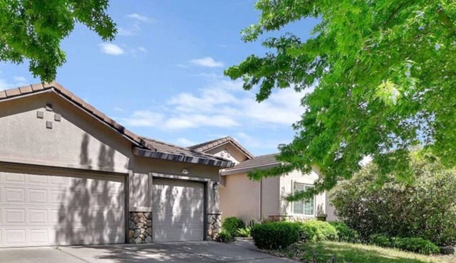 Tremendous 5-bedroom house with AC in friendly Yuba City